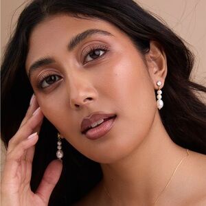 NWOT Olive & Piper Peyton drop earrings